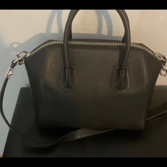Givenchy Antigona Small - Picture 7 of 7